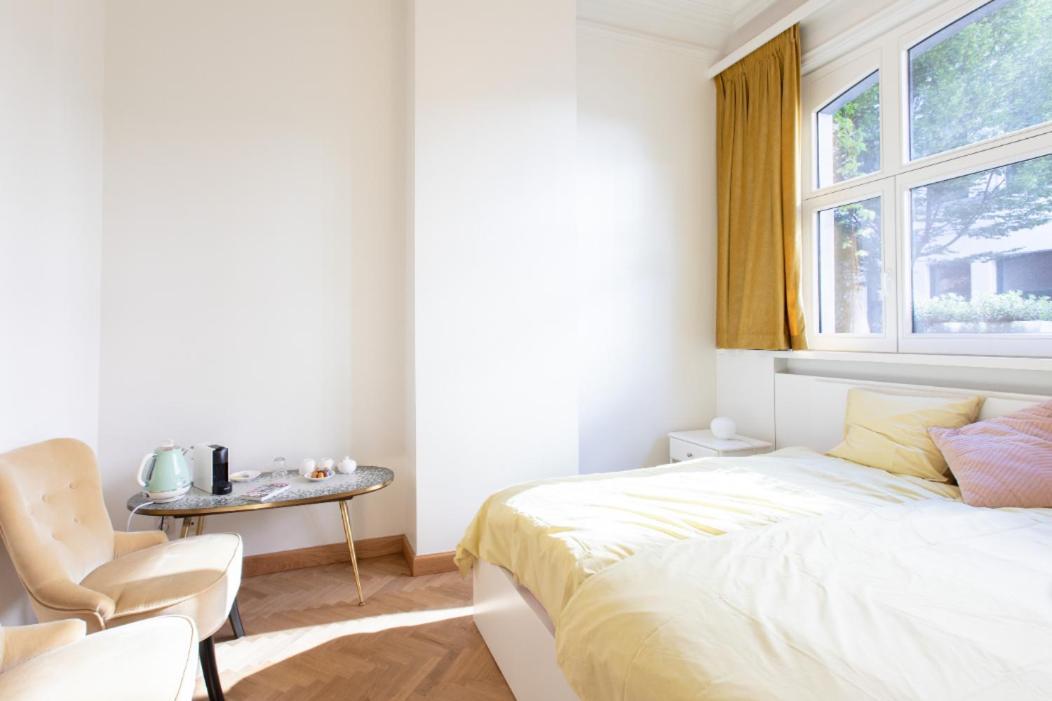 Pauline Loveling Apartment With Quiet Garden And 2 Bathrooms Антверпен Екстер'єр фото