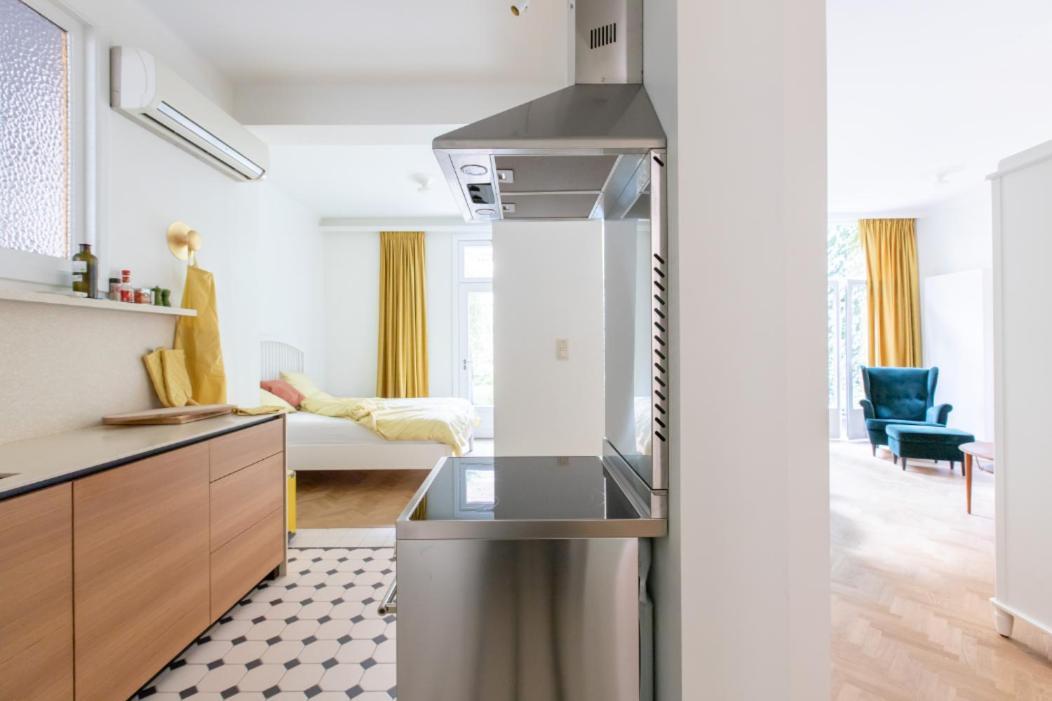 Pauline Loveling Apartment With Quiet Garden And 2 Bathrooms Антверпен Екстер'єр фото